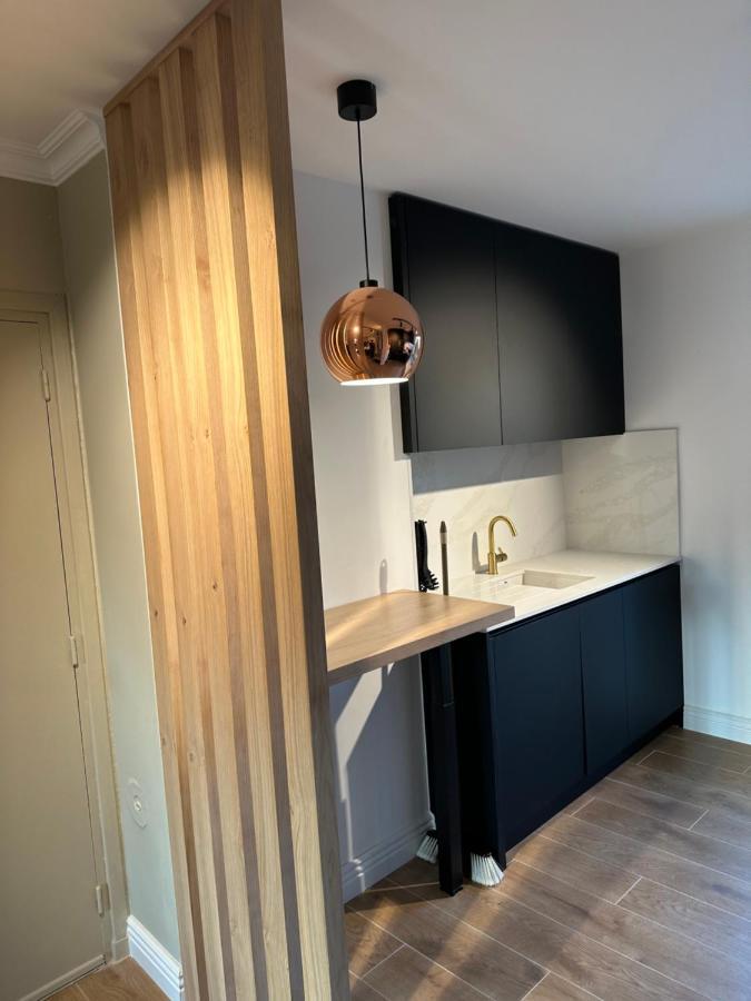 Minois Apartment Saint-Genet-Lerpt ภายนอก รูปภาพ